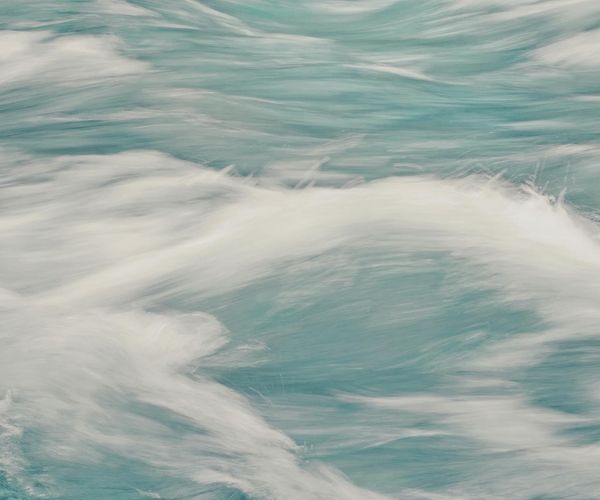 Abstract crystal energy flow for family routine